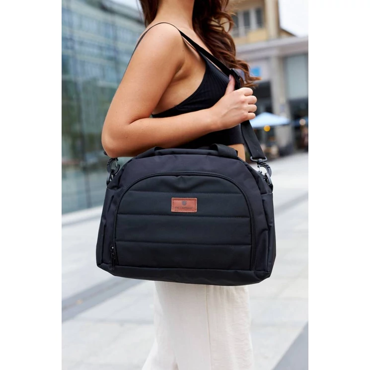 Peterson Fedélzeti sporttáska WIZZ méret 40 x 30 x 20 cm