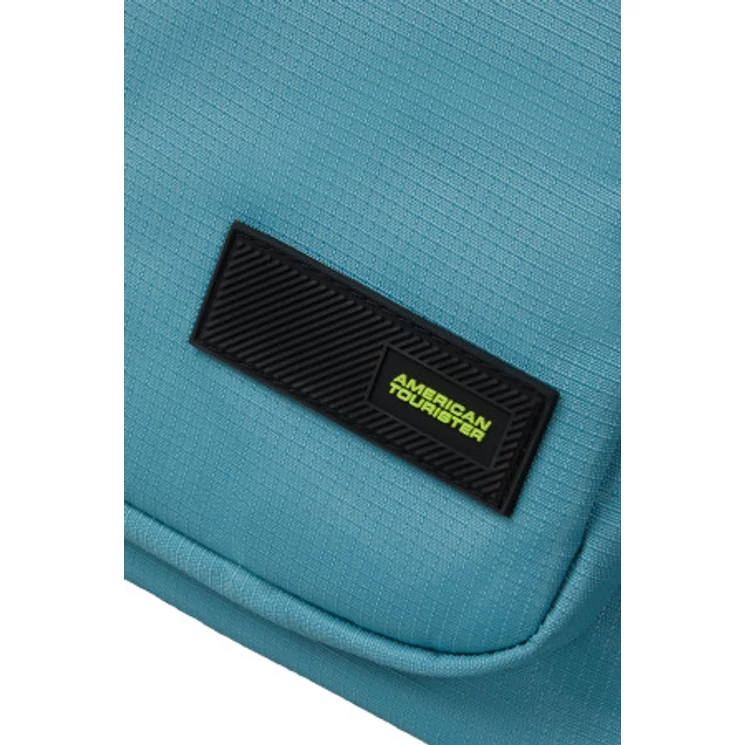 American Tourister 3 funkciós hátizsák méret:40 x 25 x 20 cm Ryanair méret