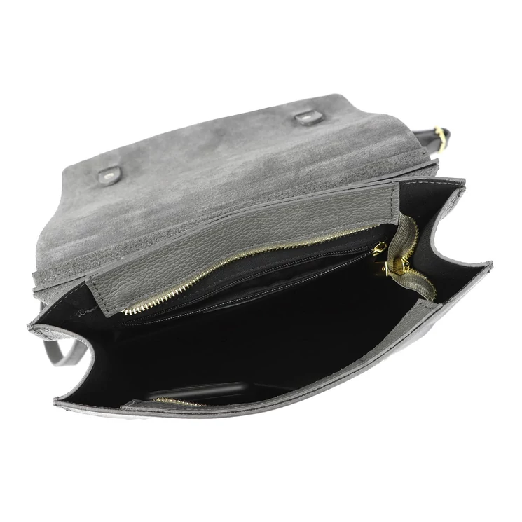 Valódi bőr hátizsák fekete színben