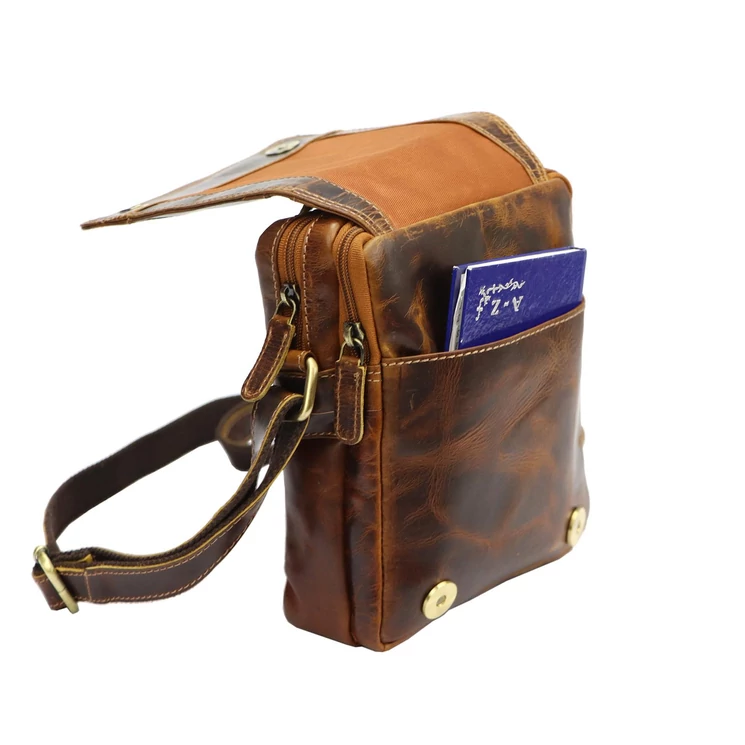 Wild Valódi bőr Válltáska