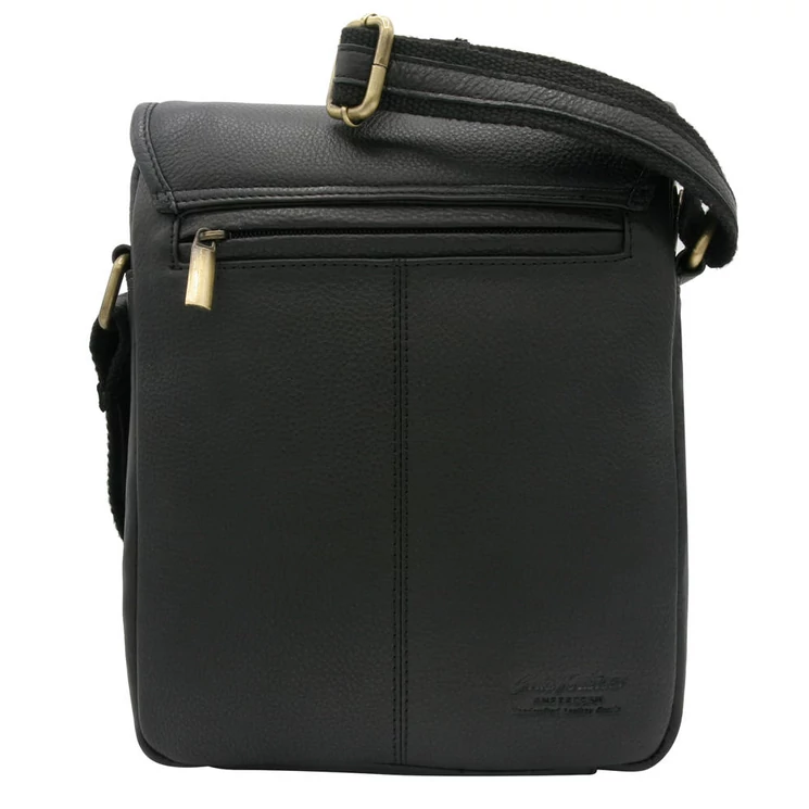  Férfi táska fekete színben