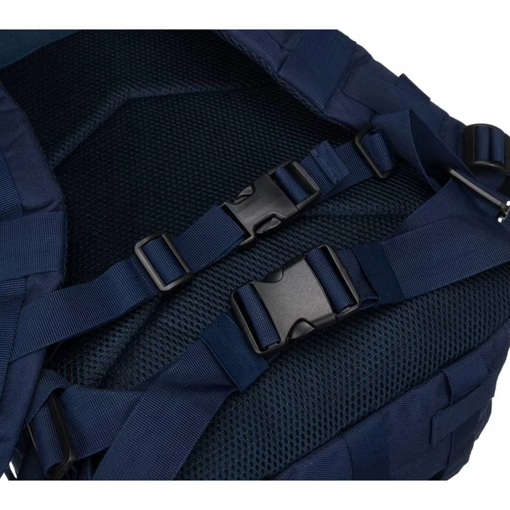 Sokzsebes Katonai, vízálló utazó hátizsák