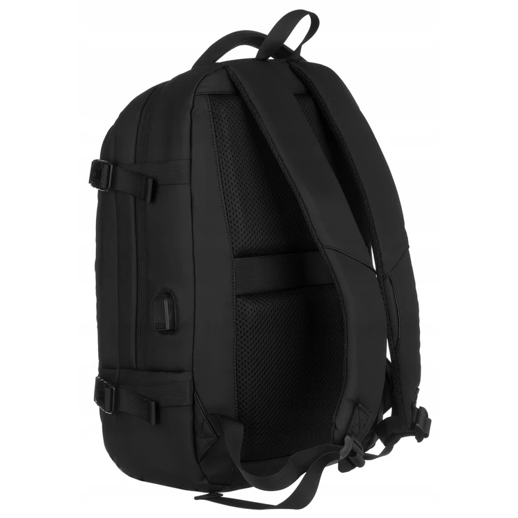 Peterson Hátizsák bővíthető változat , WizzAir méretű USB csatlakozóval