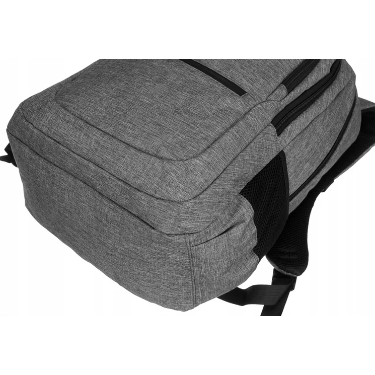 Tágas Laptoptartós Hátizsák