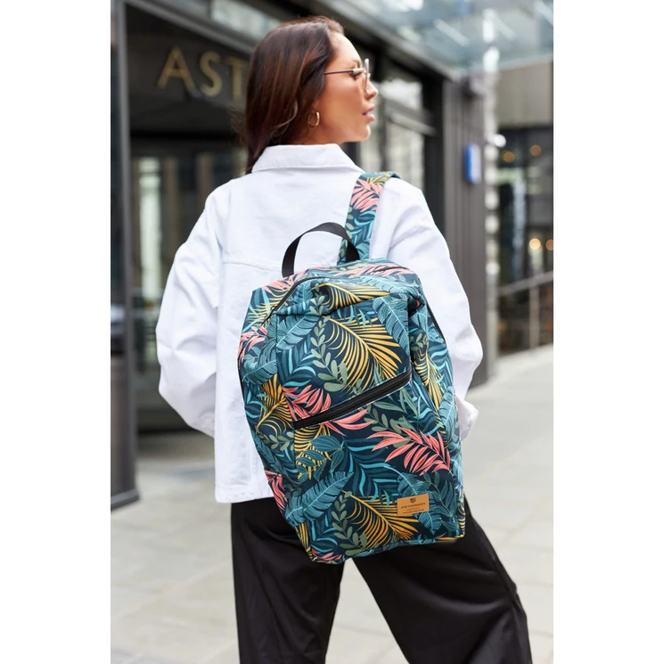 Peterson Fedélzeti hátizsák Ryanair fedélzeti ingyenes méret 40 x 20 x 25 cm vízlepergető anyagból