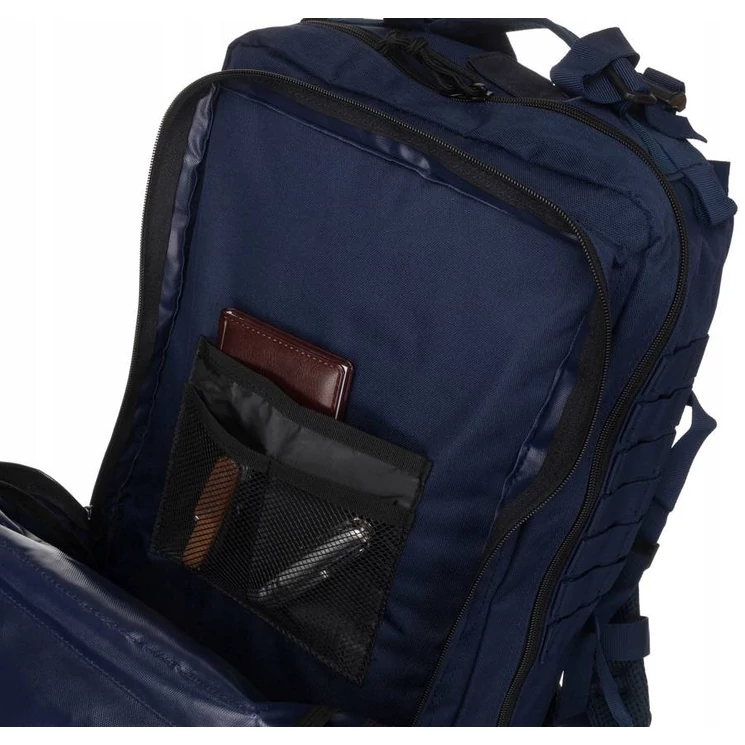 Sokzsebes Katonai, vízálló utazó hátizsák