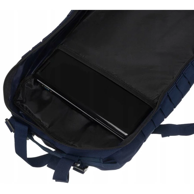 Sokzsebes Katonai, vízálló utazó hátizsák