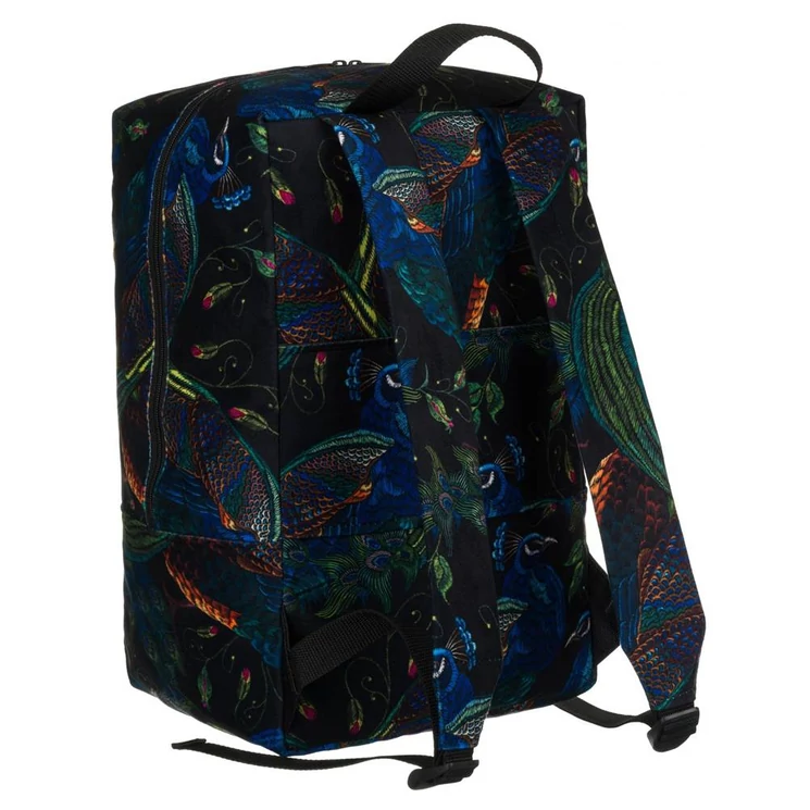 Peterson Fedélzeti hátizsák Ryanair fedélzeti ingyenes méret 40 x 20 x 25 cm vízlepergető anyagból