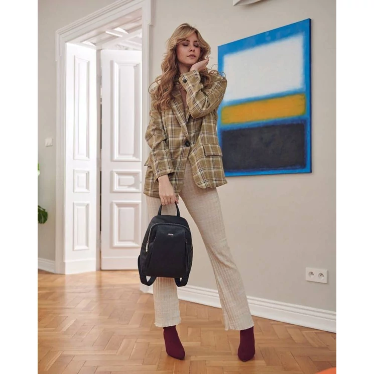 Elegáns, fekete női David Jones hátizsák 