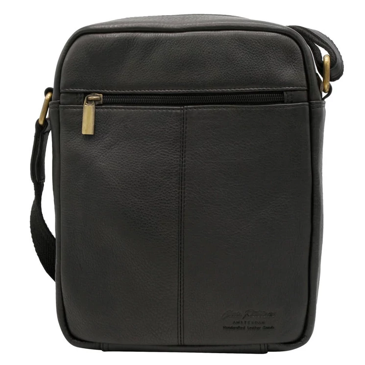 Férfi oldaltáska fekete színben