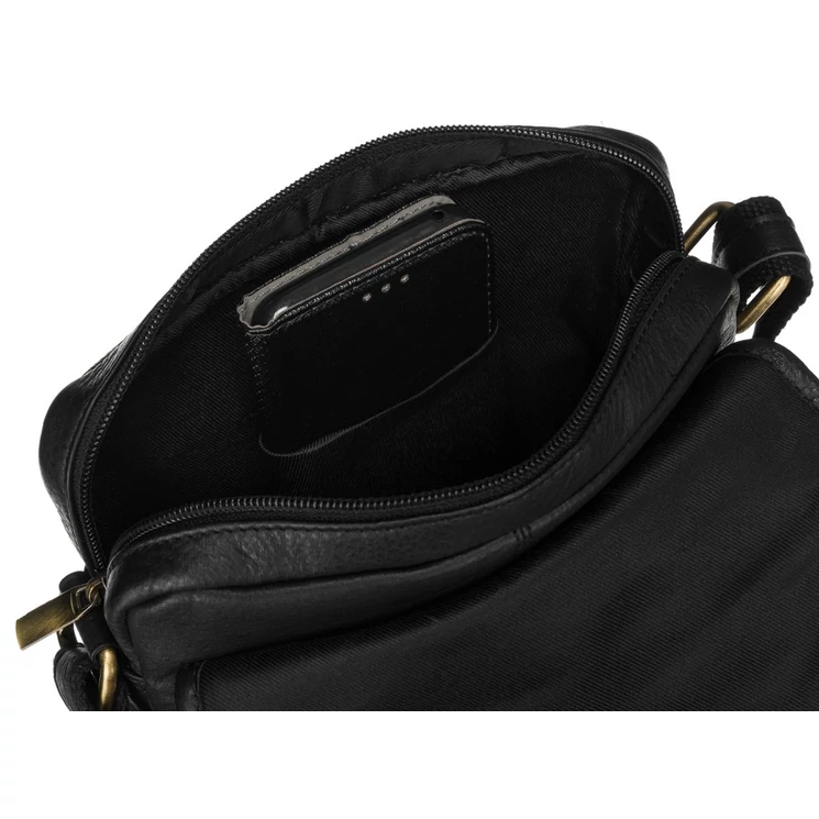  Férfi táska fekete színben