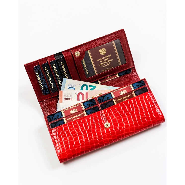 Nagyméretű lakkbőr női pénztárca