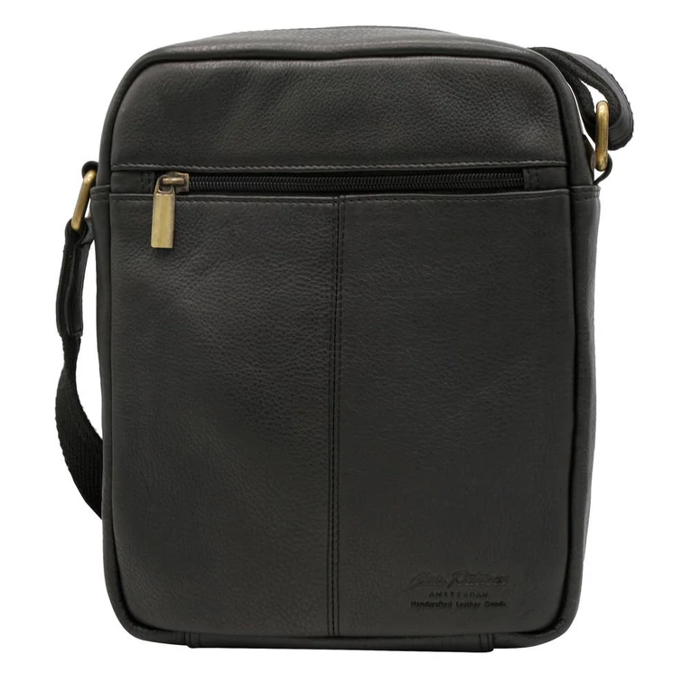 Férfi oldaltáska fekete színben