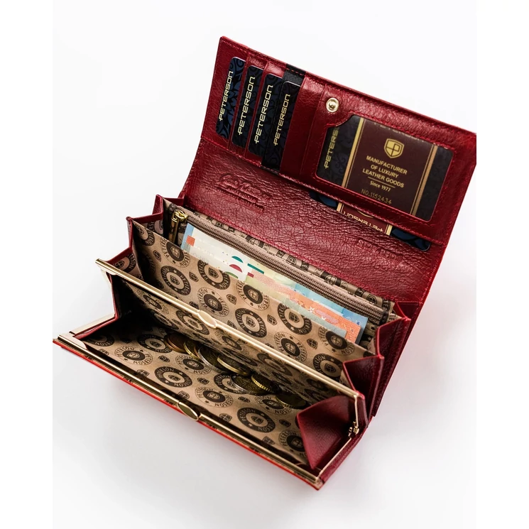 Nagyméretű lakkbőr női pénztárca