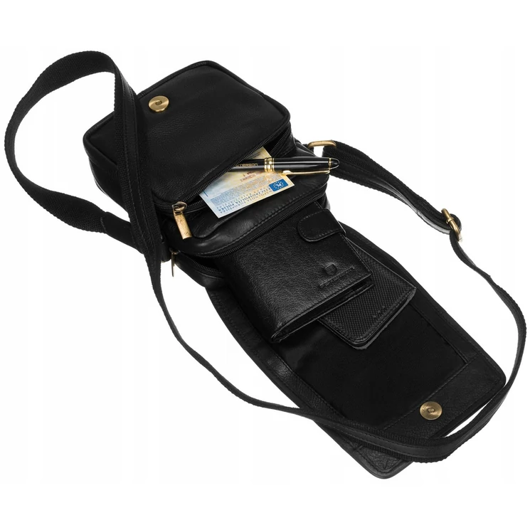  Férfi oldaltáska fekete színben