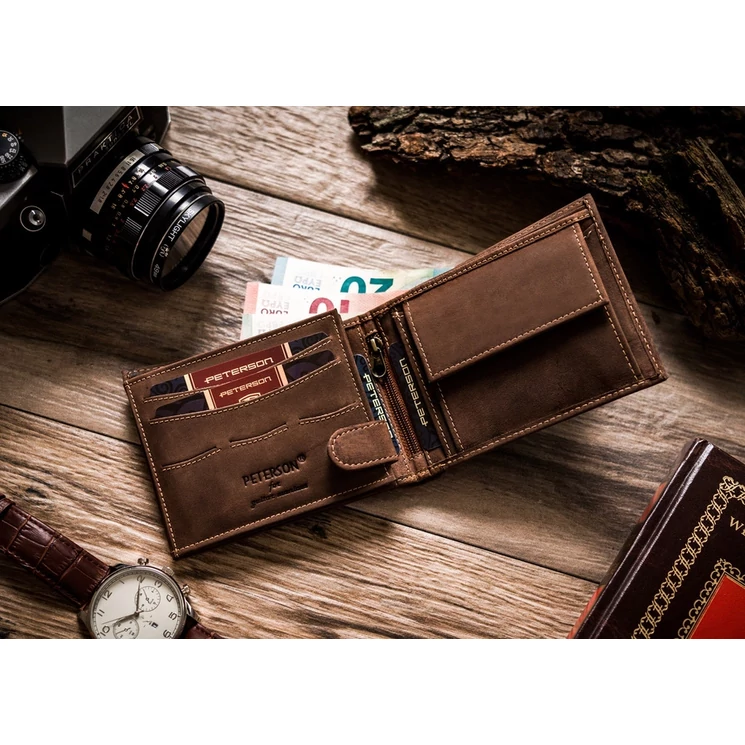 Valódi bőr Peterson Férfi pénztárca RFID védelemmel