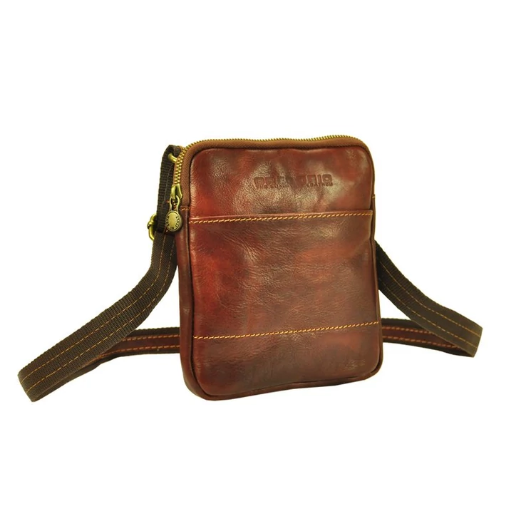 Selyemfényű  Valódi bőr oldaltáska