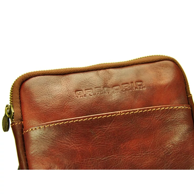 Selyemfényű  Valódi bőr oldaltáska