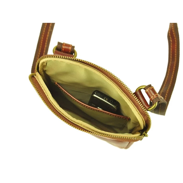 Selyemfényű  Valódi bőr oldaltáska