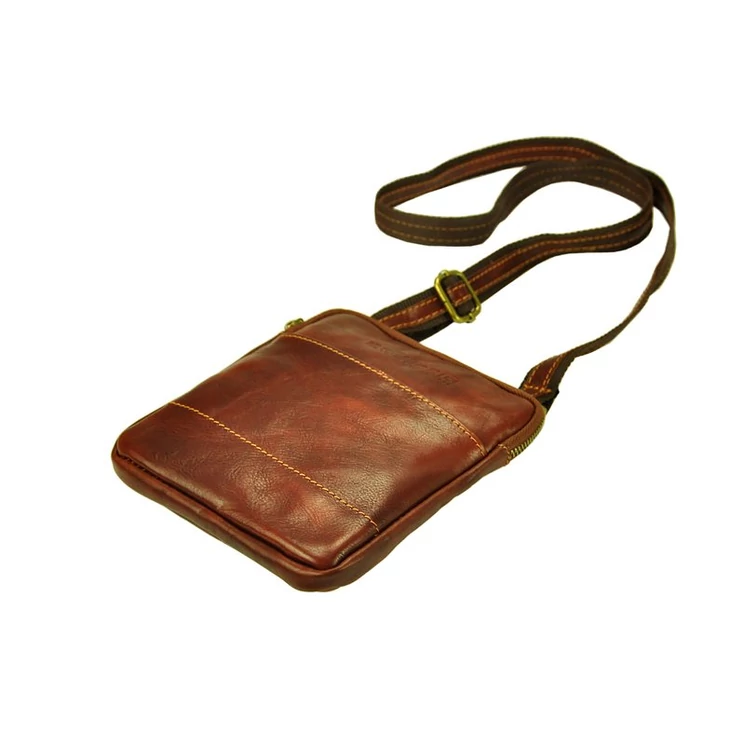 Selyemfényű  Valódi bőr oldaltáska