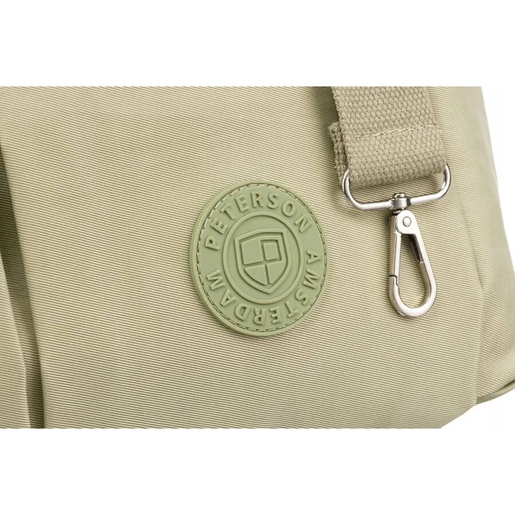 Nagyméretű női válltáska hosszúpánttal