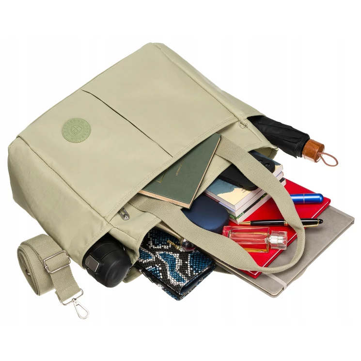 Nagyméretű női válltáska hosszúpánttal