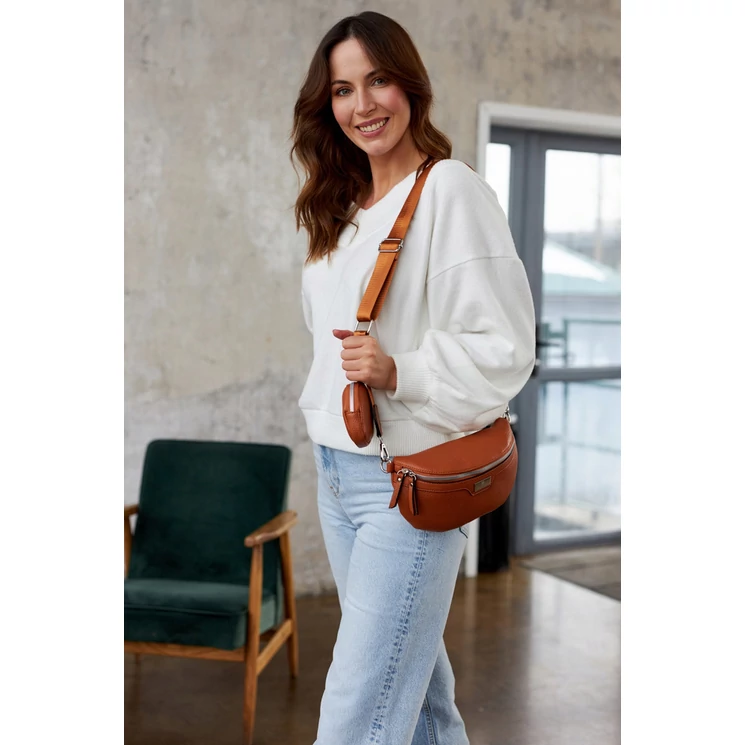 Elegáns Női Övtáska/Oldaltáska + Praktikus kiegészítővel konyak színben