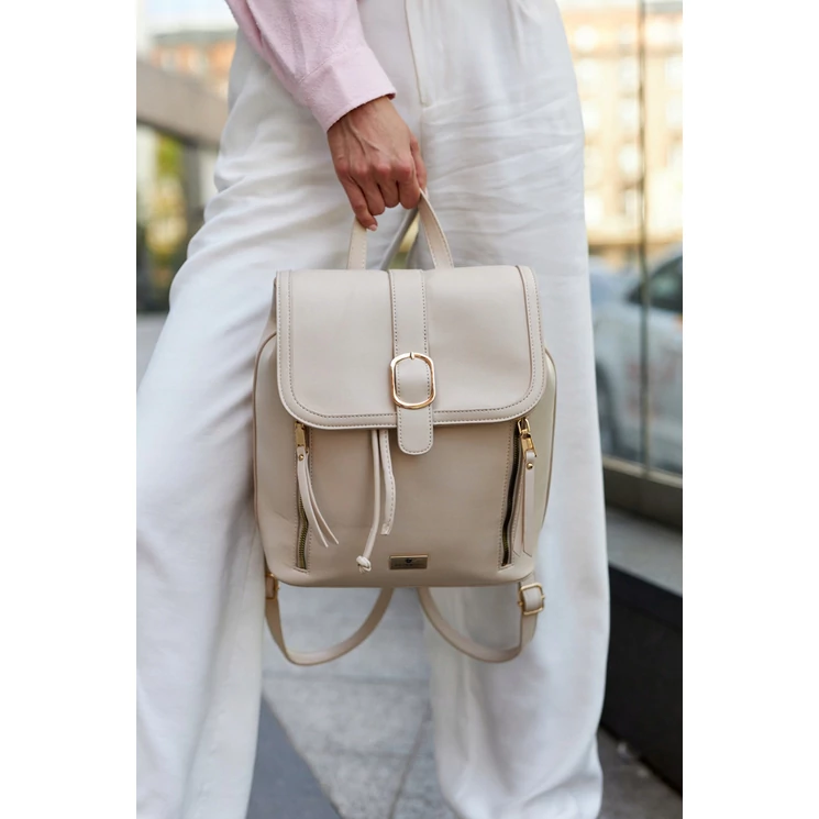 Stílusos női hátizsák Bézs színben