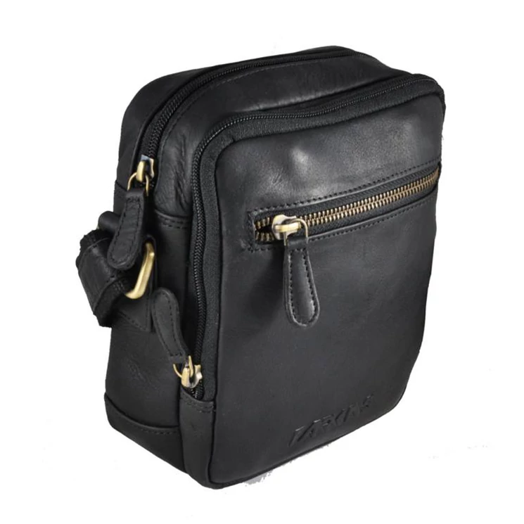 Férfi bőr oldaltáska fekete színben FK0023 Black