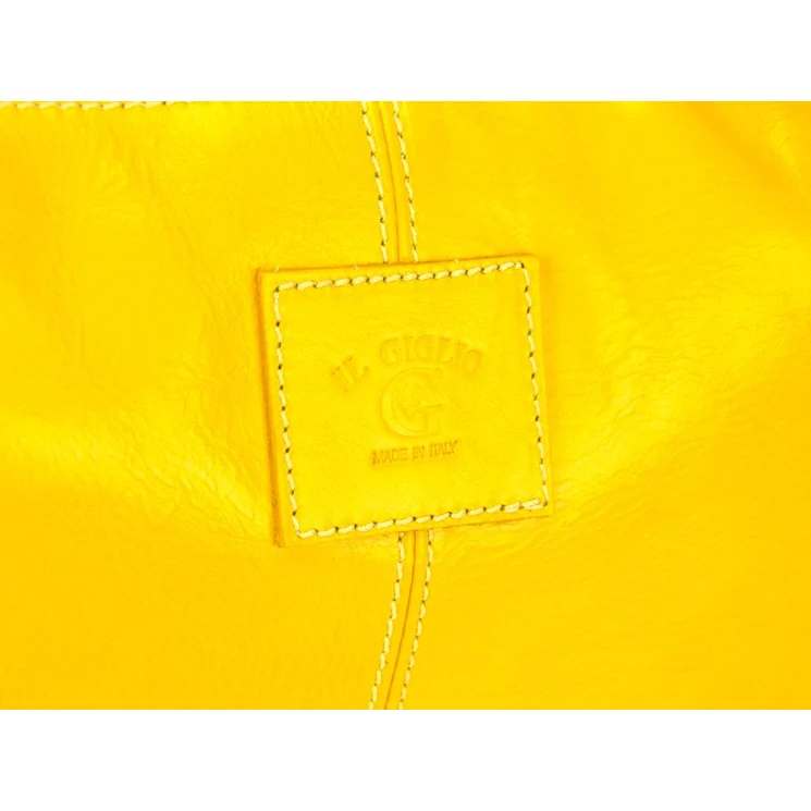 VALÓDI BŐR UTAZÓTÁSKA