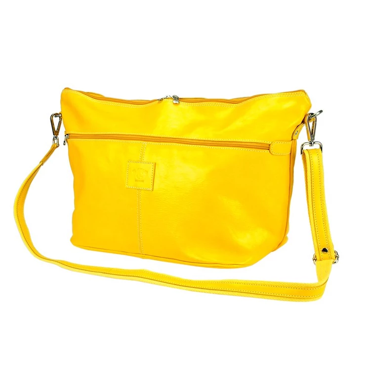 VALÓDI BŐR UTAZÓTÁSKA