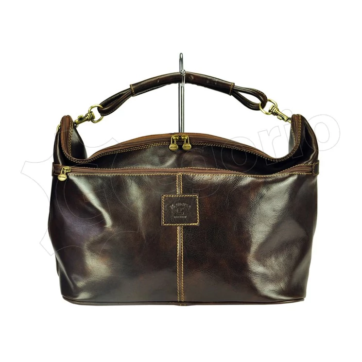 VALÓDI BŐR UTAZÓTÁSKA