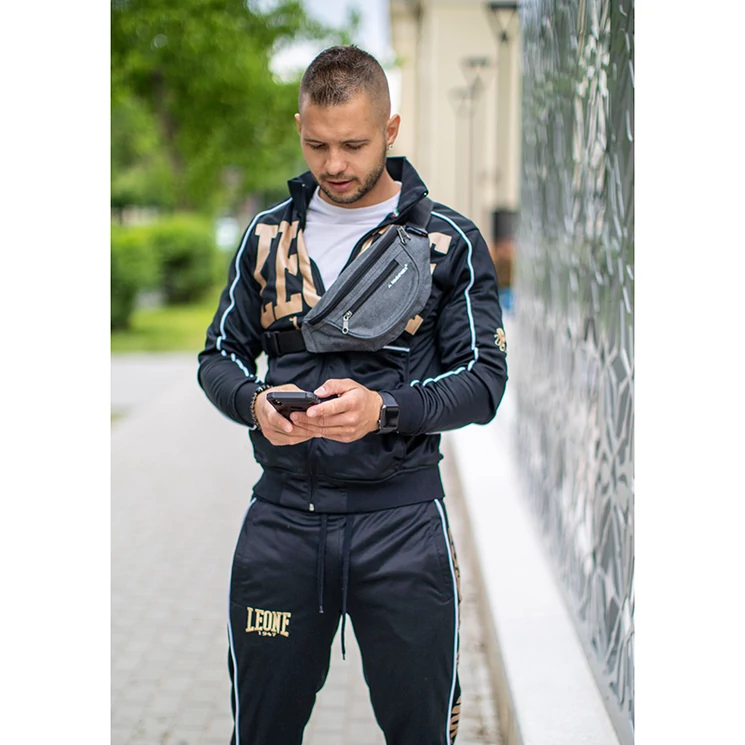 AdventureR övtáska kék színben AT537