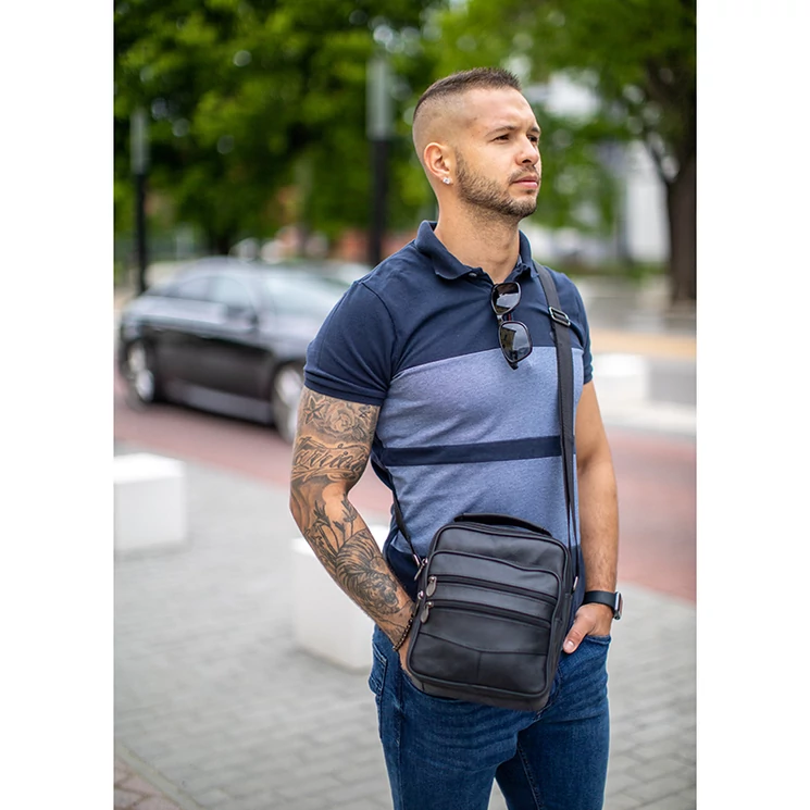  Valódi bőr férfi oldaltáska fekete színben 6612-black