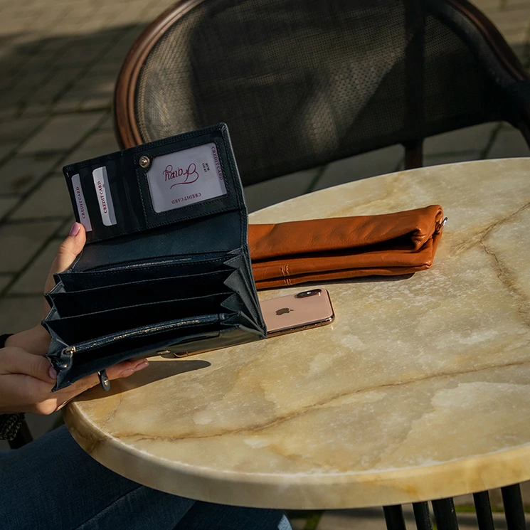 Fairy valódi bőr pénztárca kék színben RFID rendszerrel díszdobozban