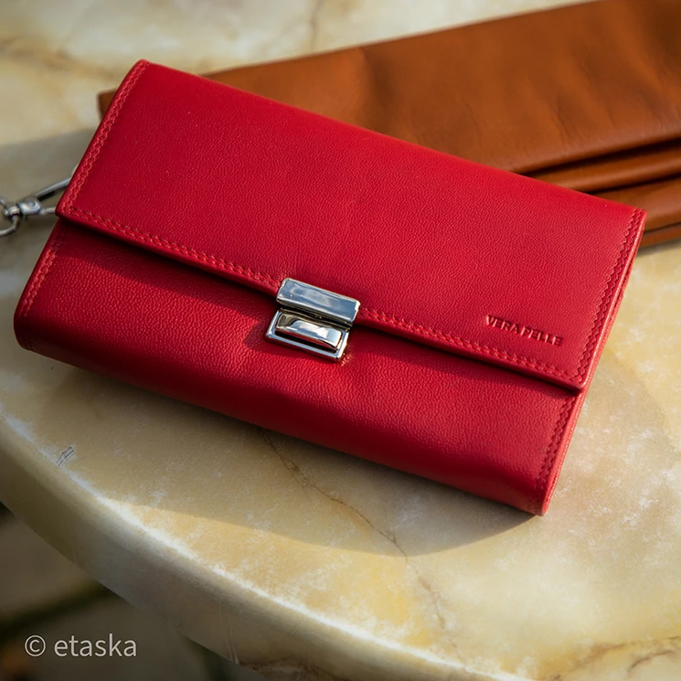 Pincér pénztárca piros színben