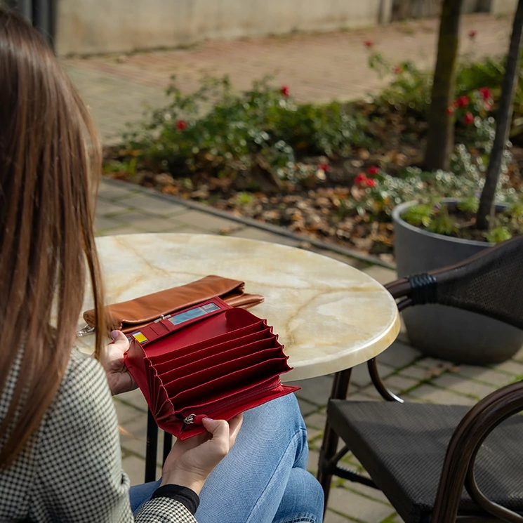 Pincér pénztárca plusz tartó piros