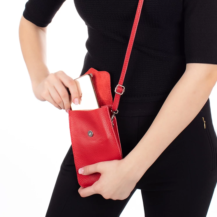 Valódi bőr telefontartó piros színben