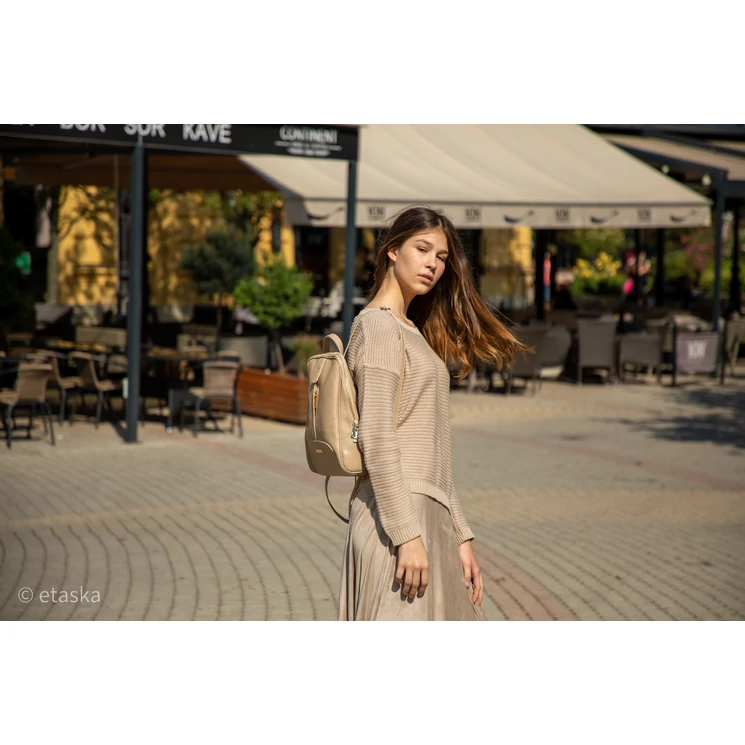 Valódi bőr női hátizsák világosbézs színben