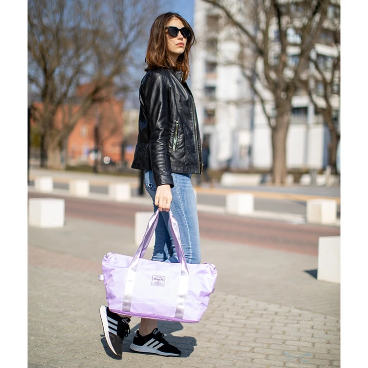 Utazótáska Wizzair méretű fedélzeti táska 40 x 30 x 20 cm bővíthető