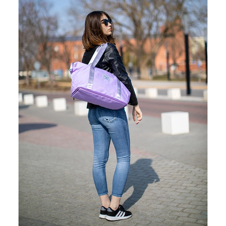 Utazótáska Wizzair méretű fedélzeti táska 40 x 30 x 20 cm bővíthető