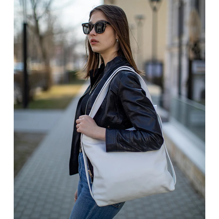 Valódi bőr női táska és hátizsák