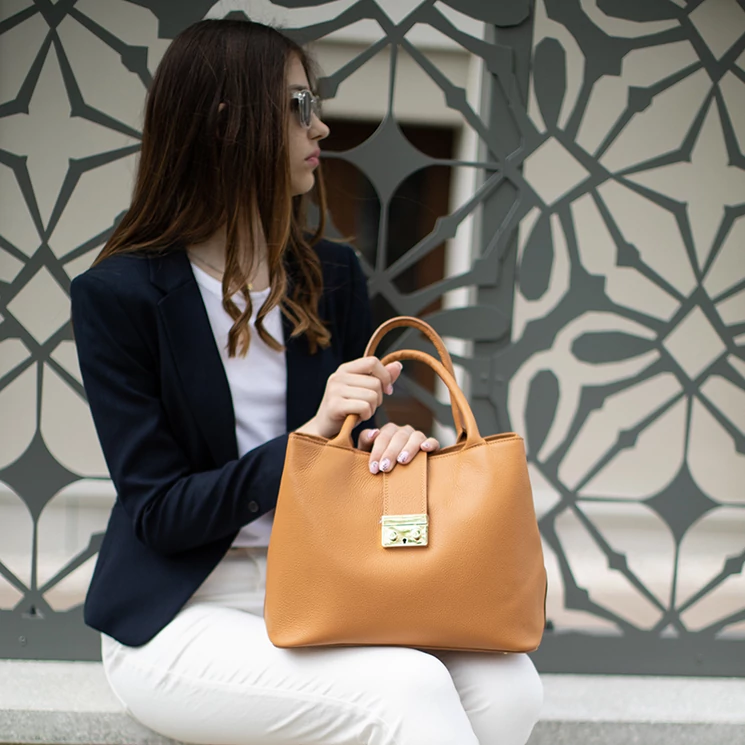 Valódi bőr női táska