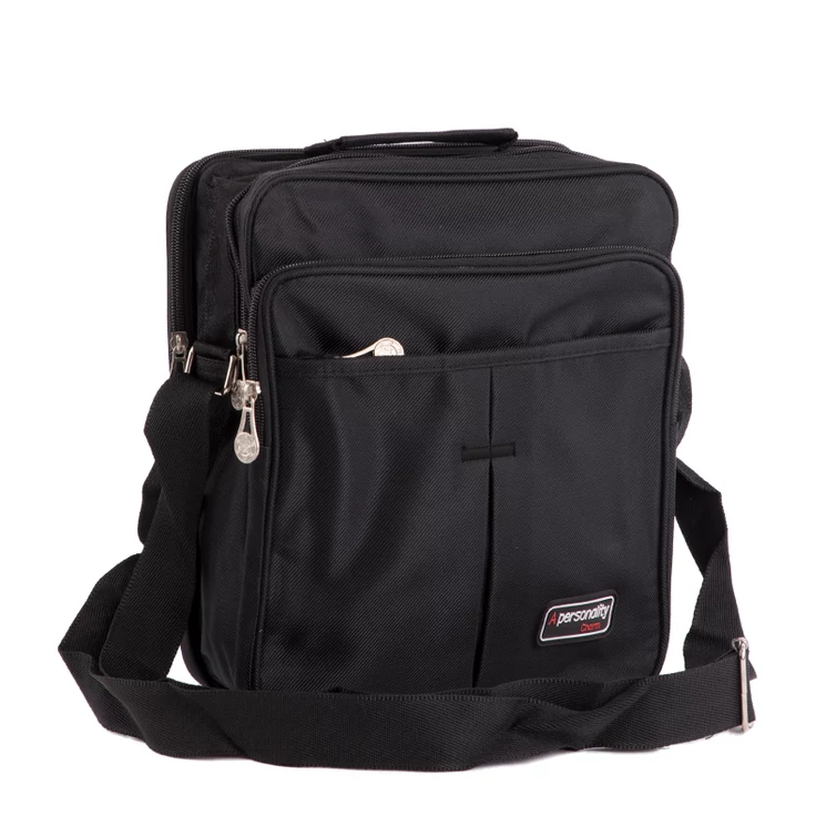 Férfi válltáska/oldaltáska fekete színben