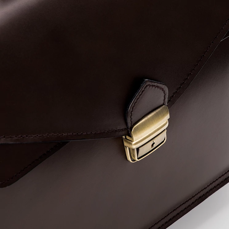 Valódi bőr aktatáska 3 részes sötétbarna színben