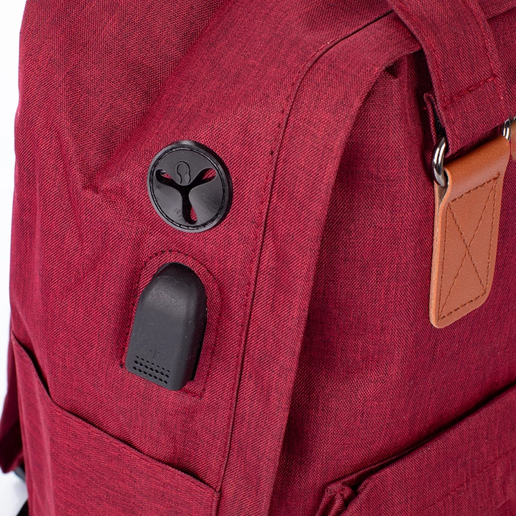 Hátizsák usb töltővel bordó színben