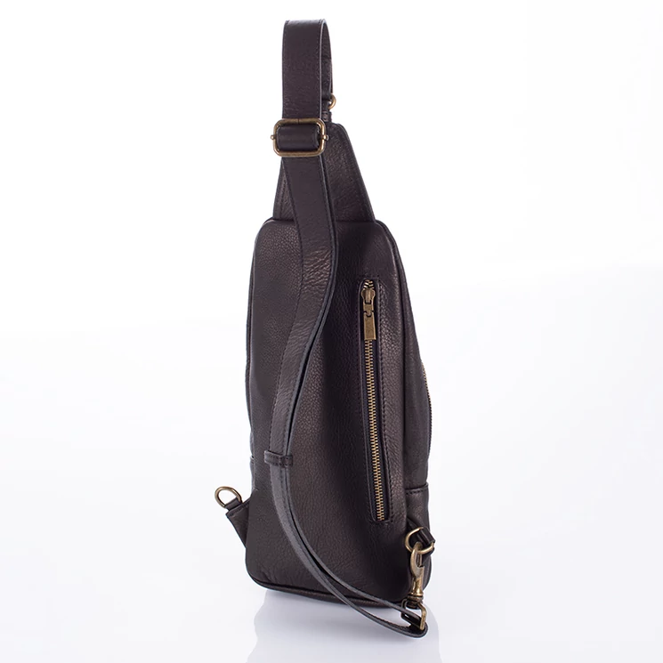 Valódi bőr testtáska fekete színben