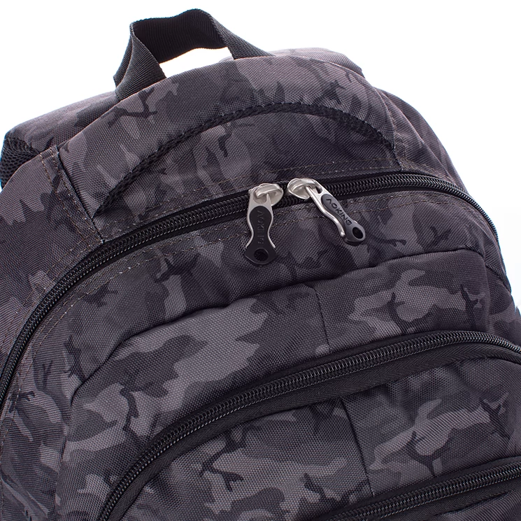 Gurulós iskolatáska terepszínben