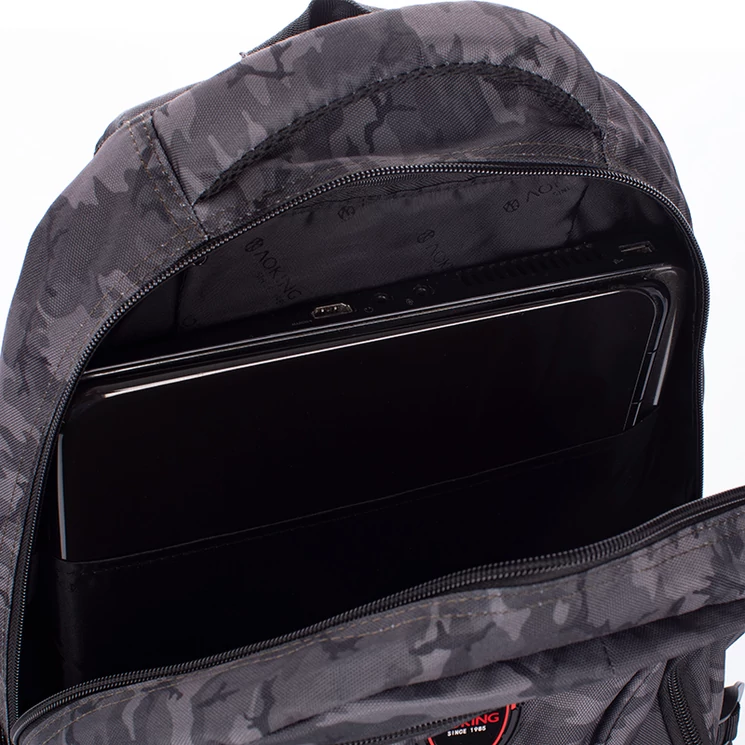 Gurulós iskolatáska terepszínben