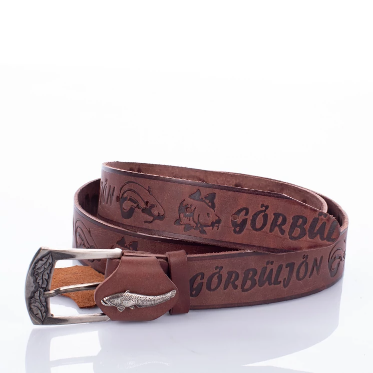 Horgász öv harcsa mintával barna színben 